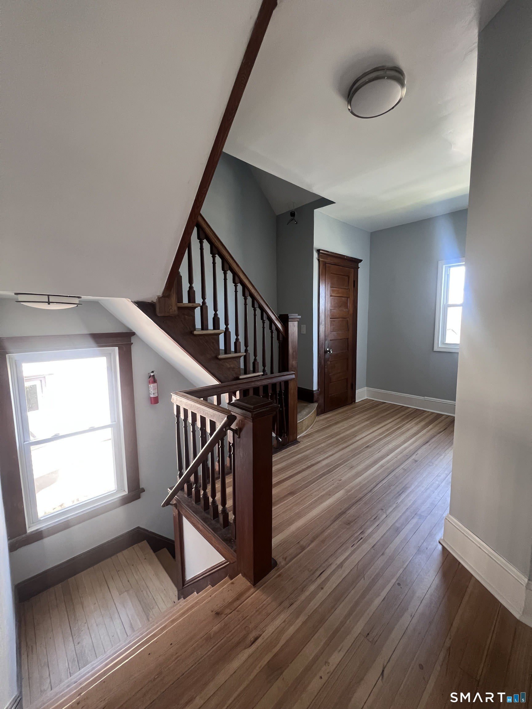 335 Ridgefield Avenue – photo 3