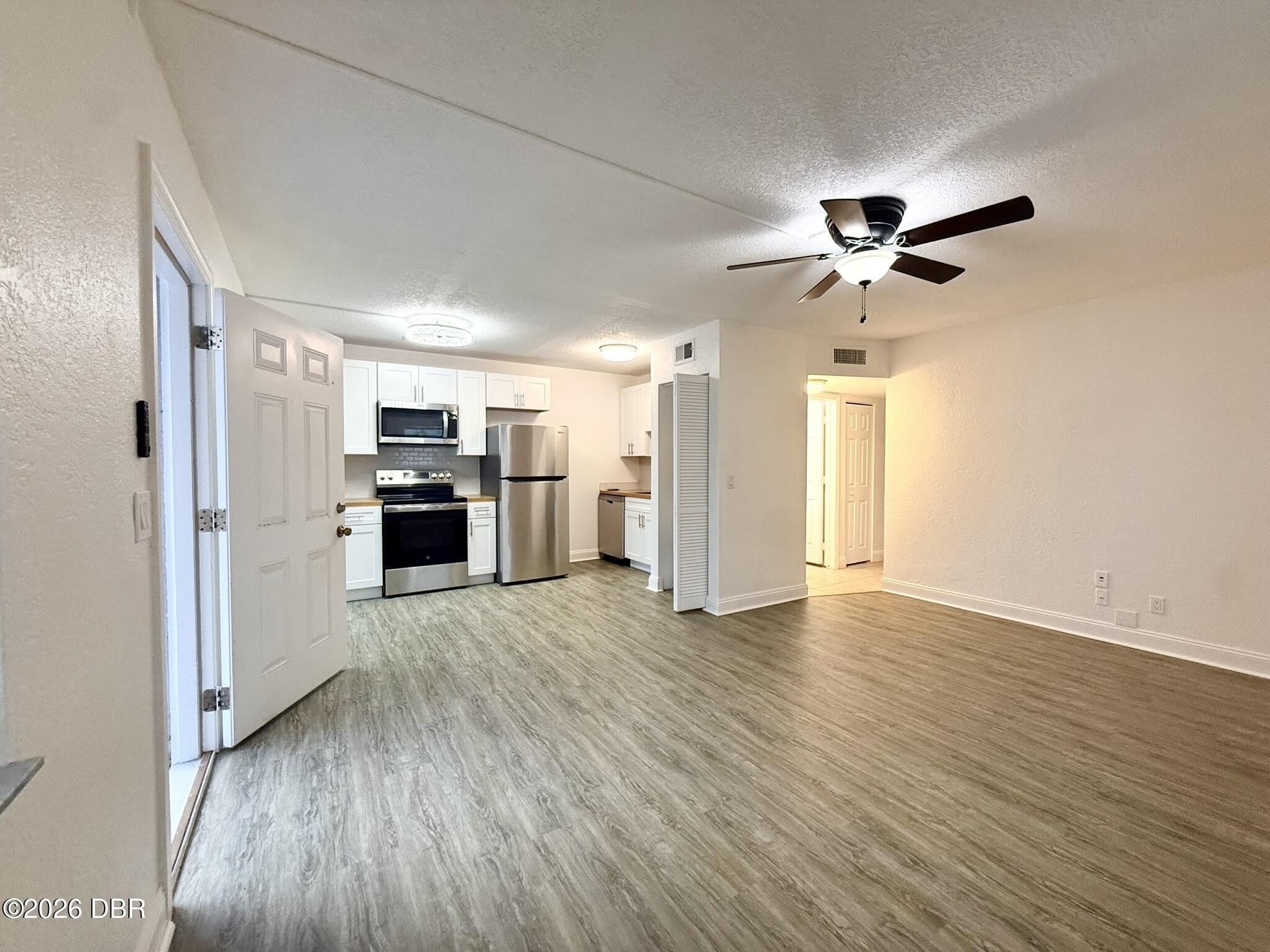 436 Auburn Drive – photo 2