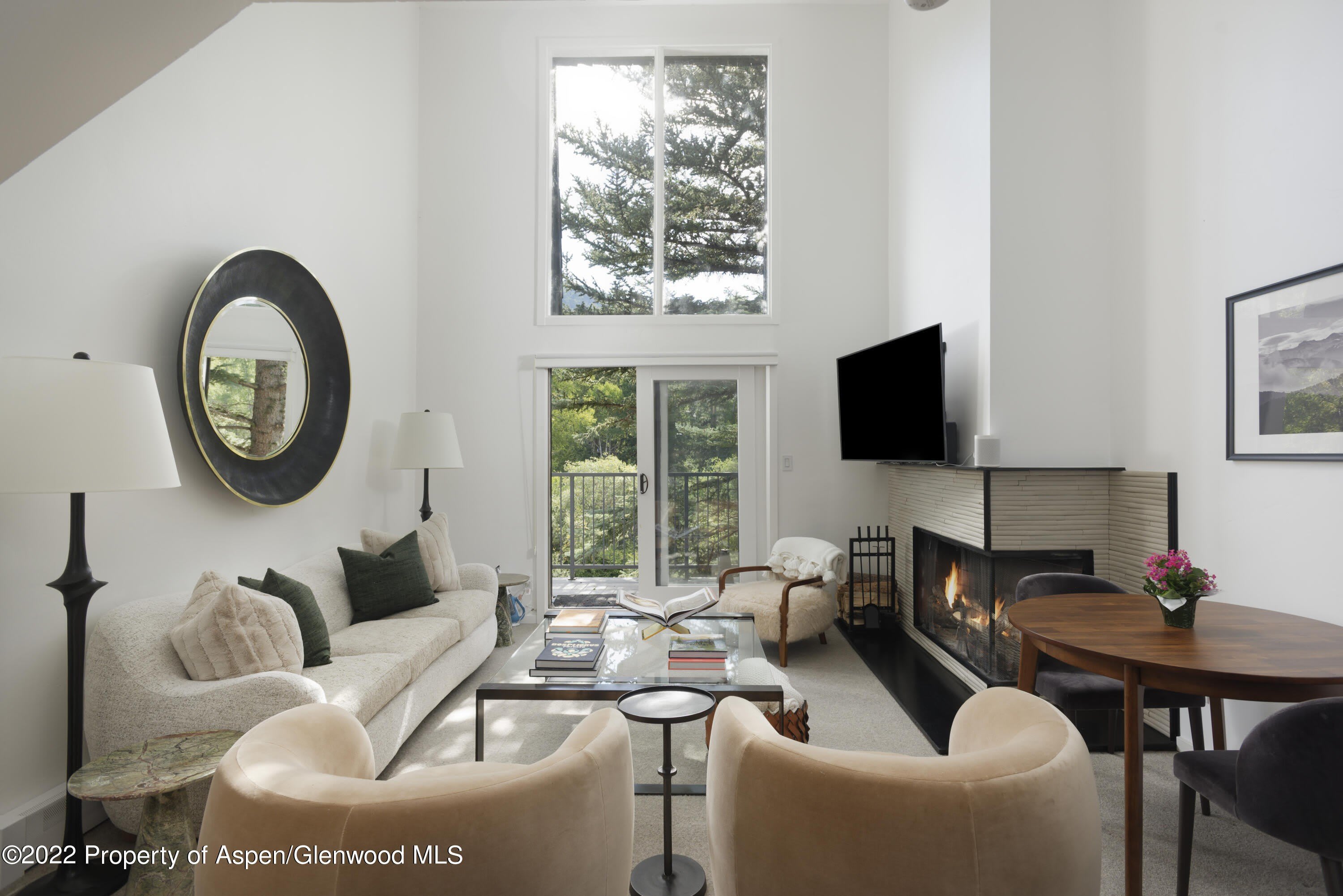 1050 Waters Ave – photo 1