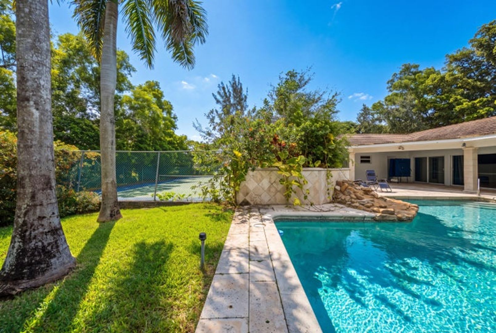 4020 NW 101ST Drive, Coral Springs, FL 33065 – photo 2