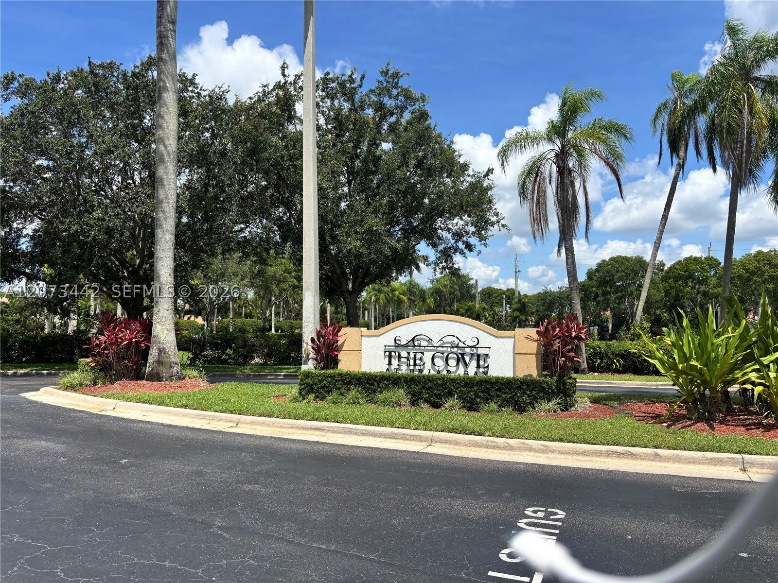 3481 Briar Bay Blvd – photo 2