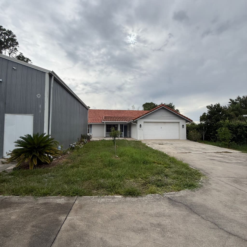 7423 Sparta Rd – photo 3