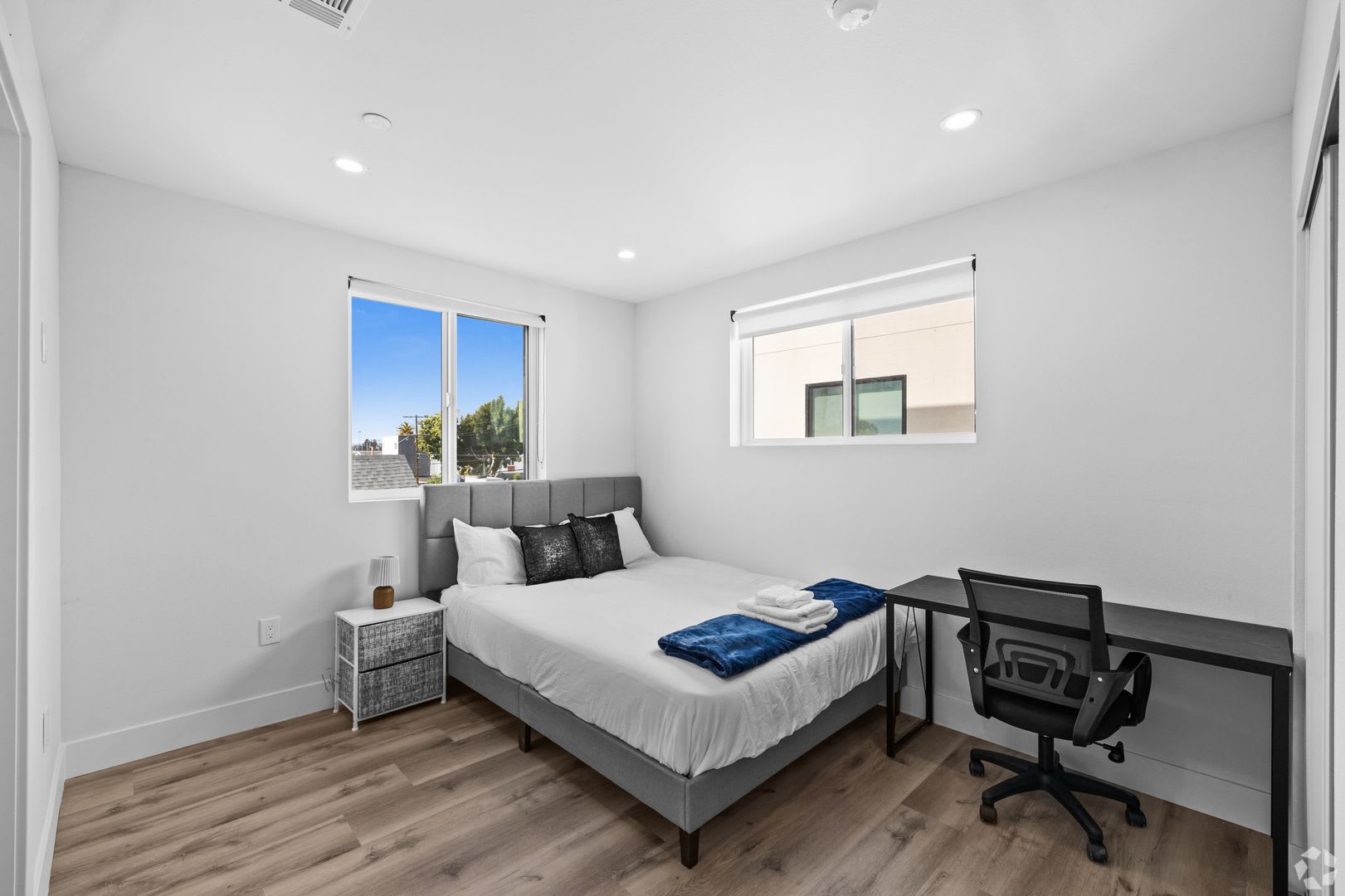 MH 2013 Raymond Ave – photo 3