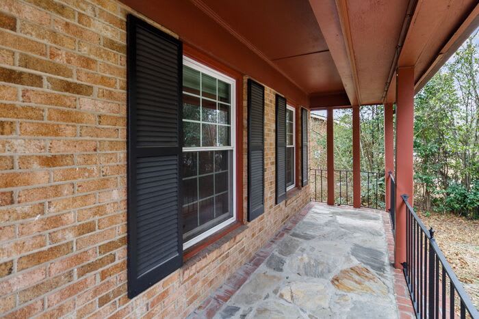 612 Freda Court – photo 4