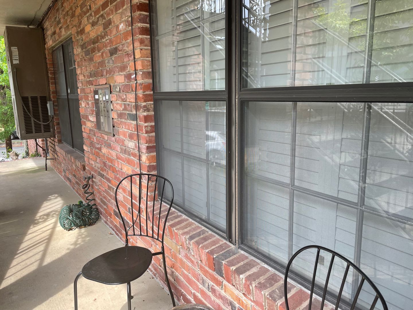 For Rent – photo 2