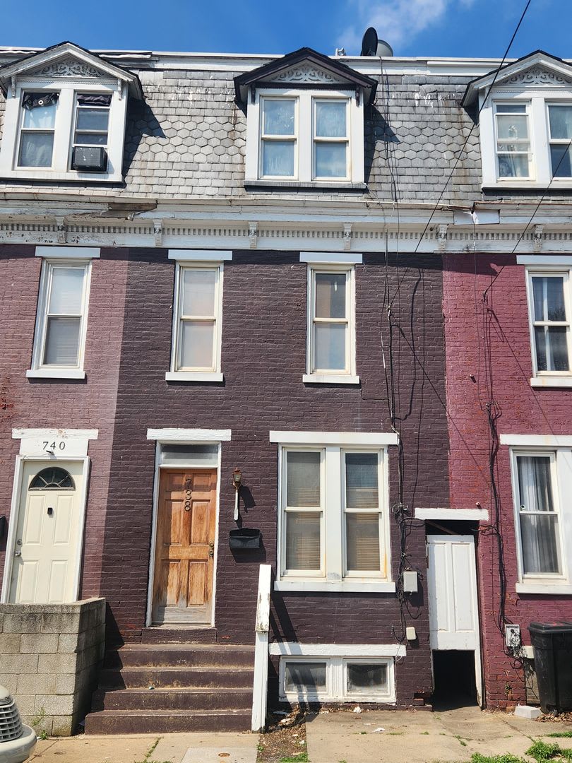 738 Cleveland Ave. York, PA 17403 – photo 1