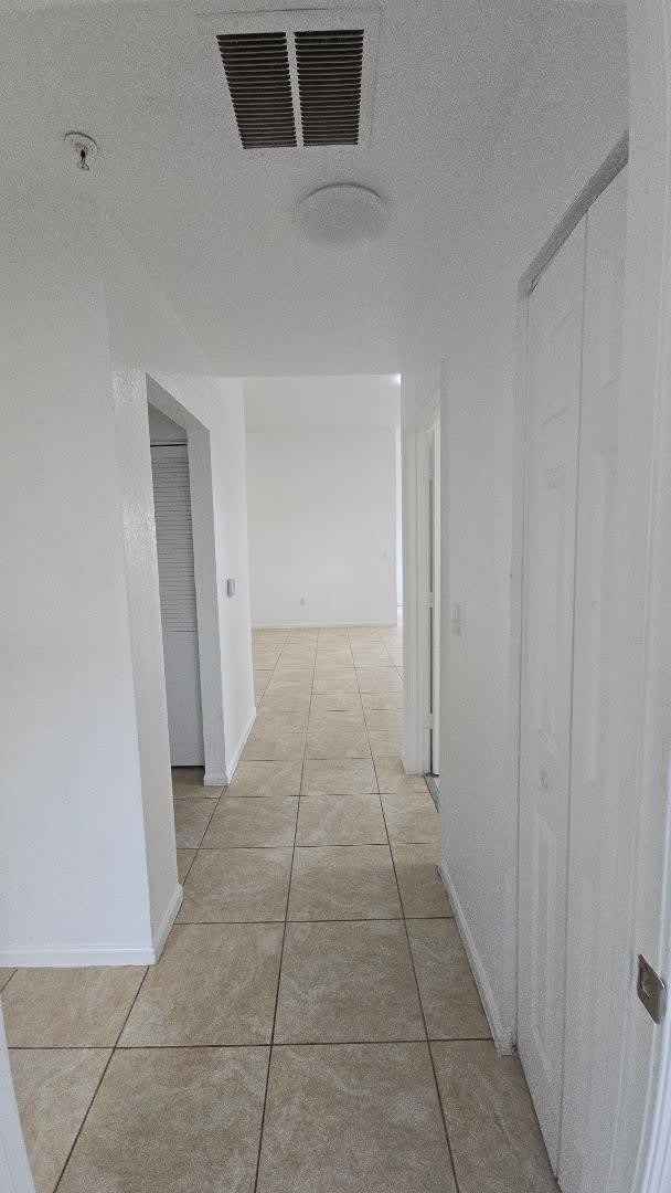 2801 RIVERSIDE Drive – photo 4