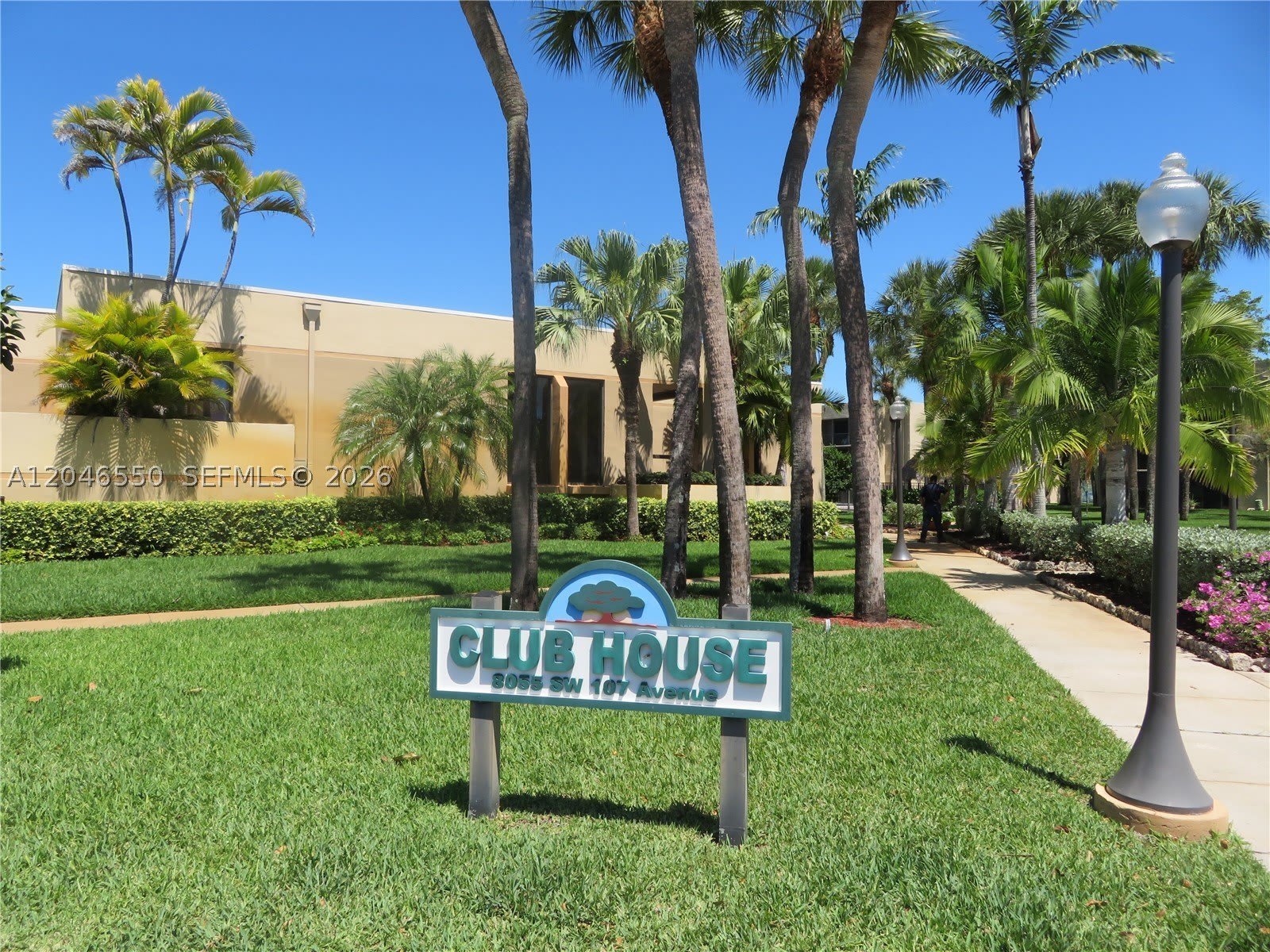 8075 SW 107th Ave – photo 4