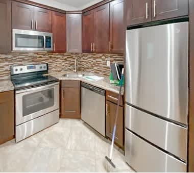 460 Throop Ave Apt 3 – photo 2