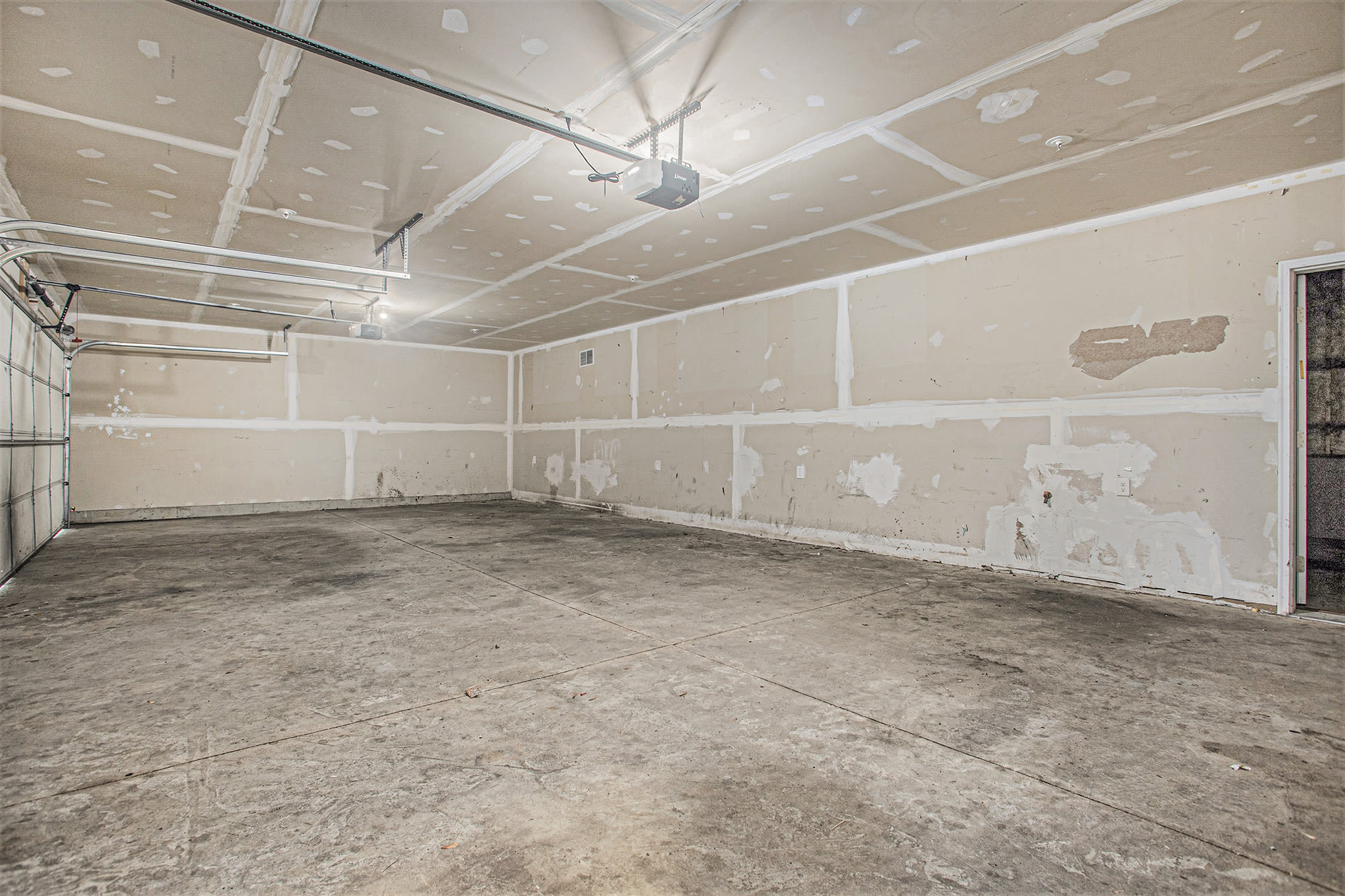2621 Redwood Ave – photo 3