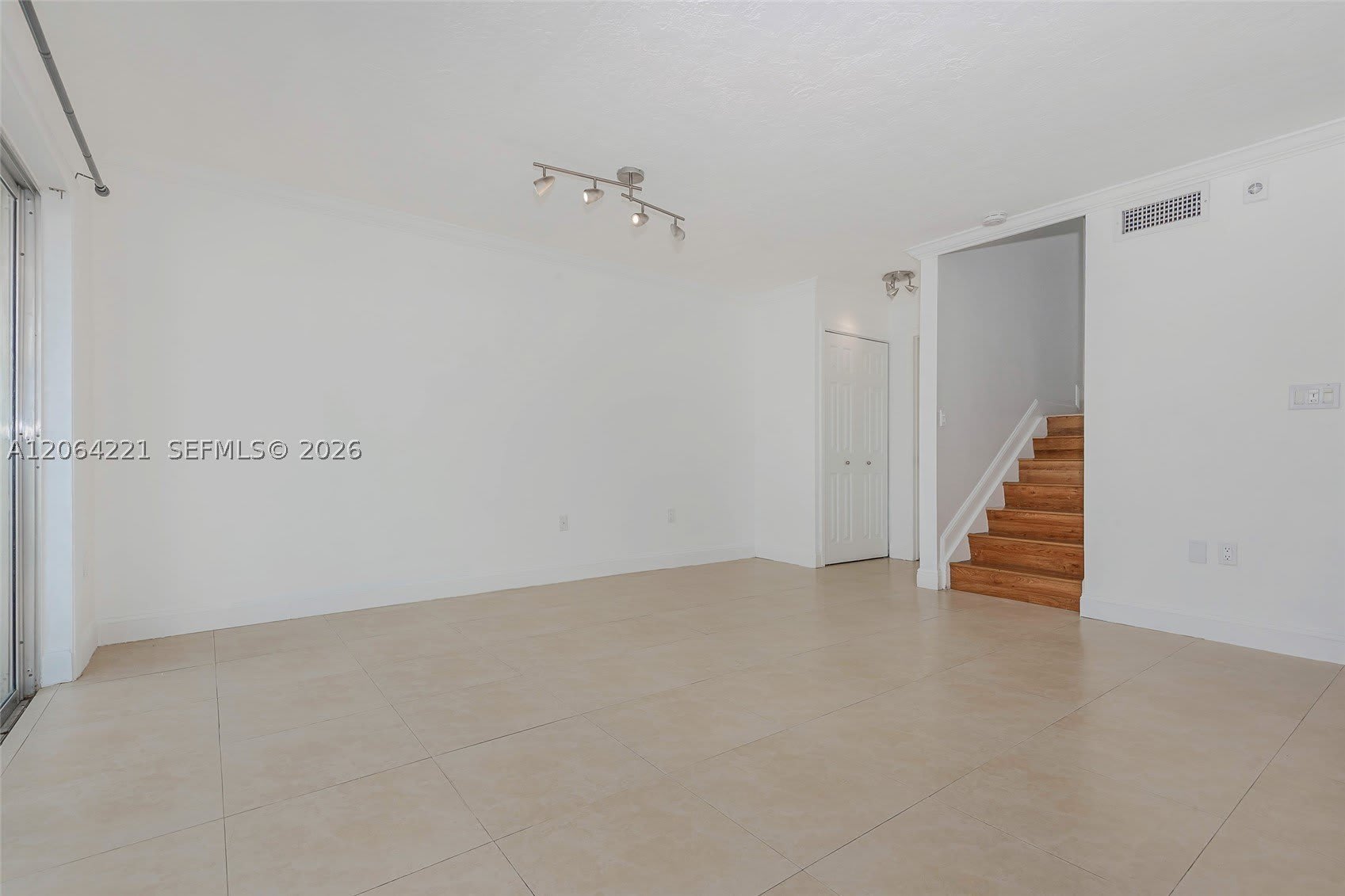 4520 SW 68th Ct Cir – photo 4