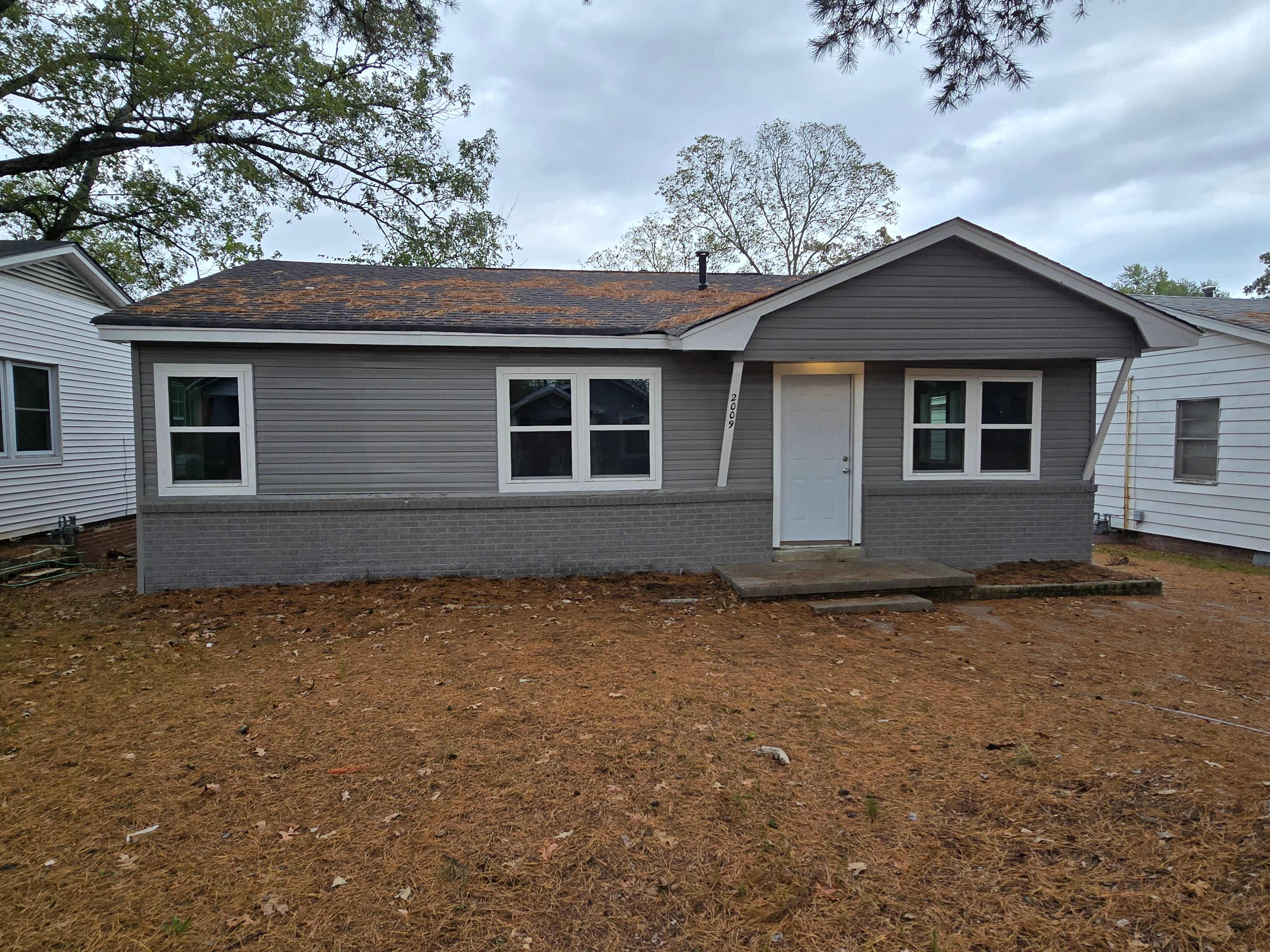 2009 Brown St – photo 1