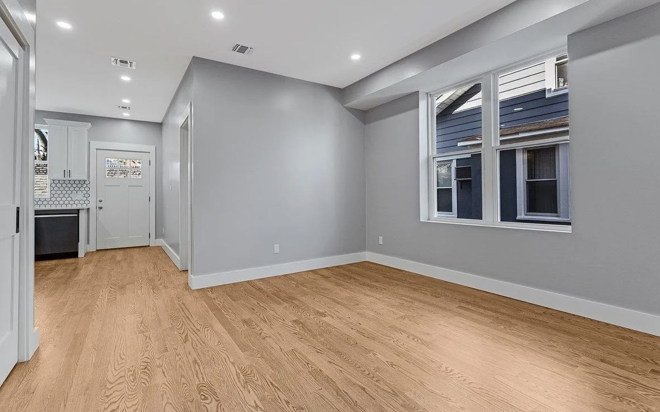 191 Franklin St – photo 5