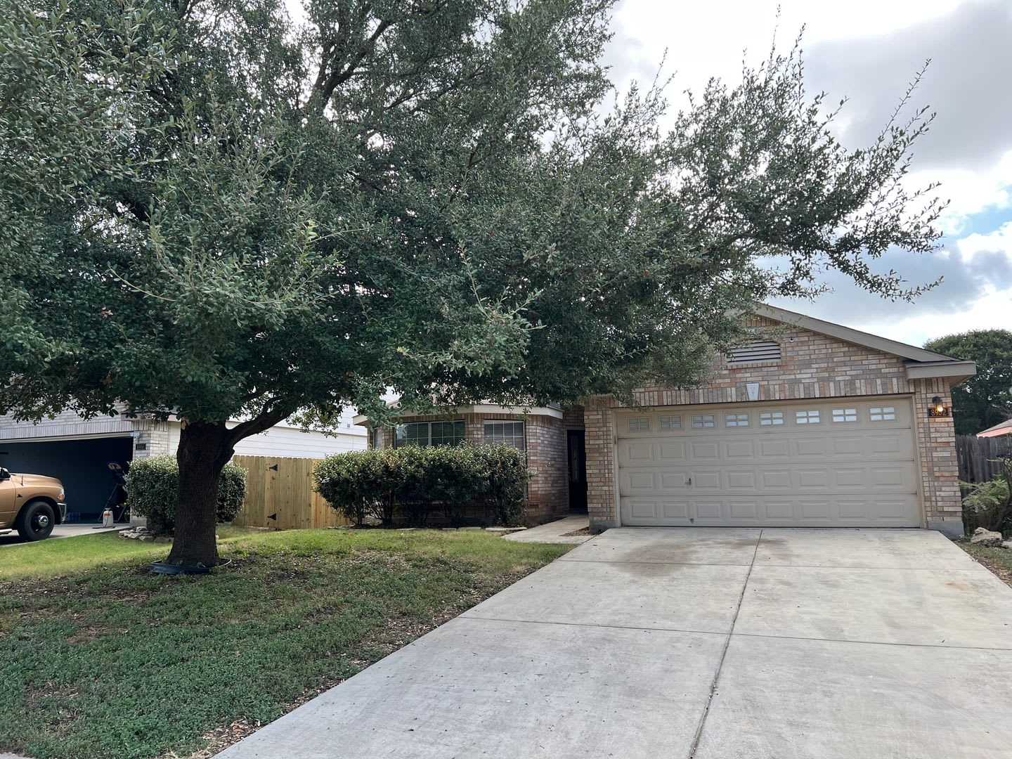 8952 Scarlet Creek, Universal City, TX. 78148 – photo 1