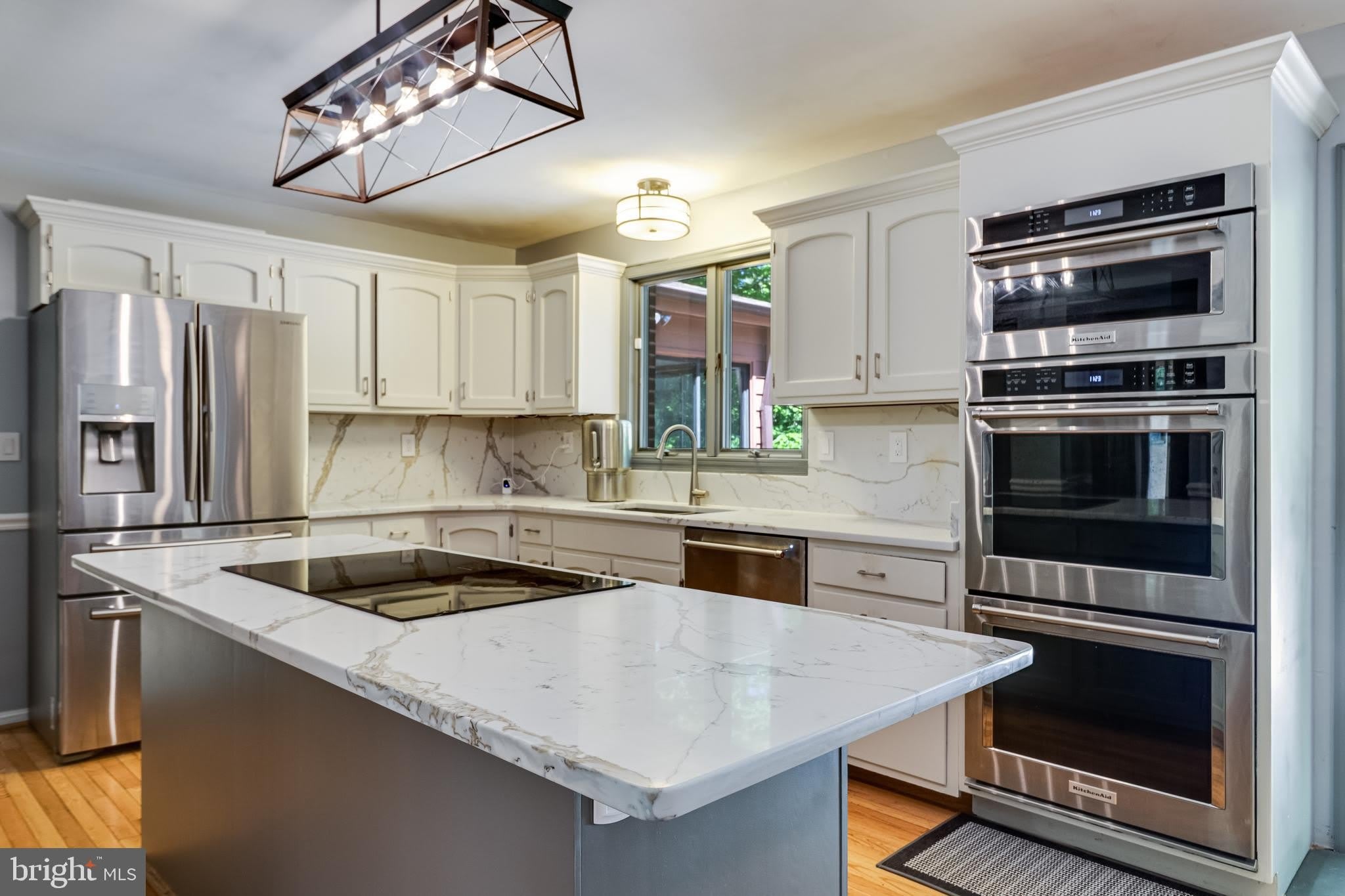 8150 PLOWDEN Drive – photo 2