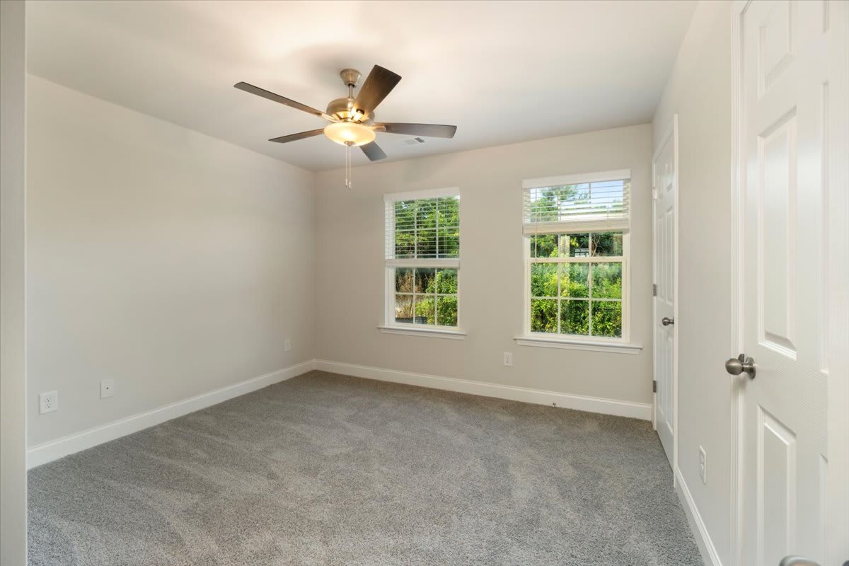 140 Waverly Circle – photo 4