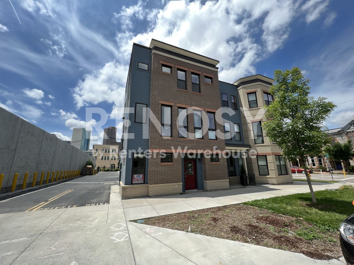 Don't miss this Spacious Townhome in the Heart of Denver – photo 1