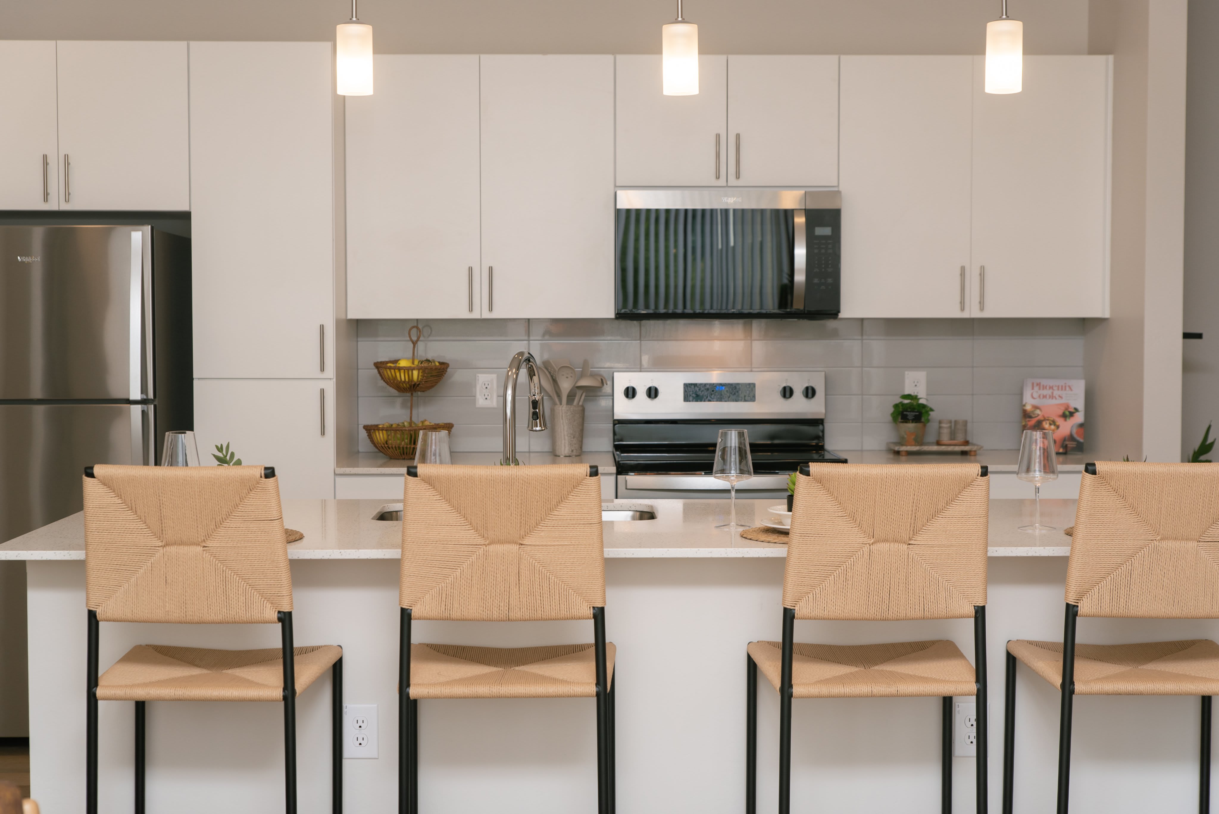 Desert Springs Apartments – photo 2