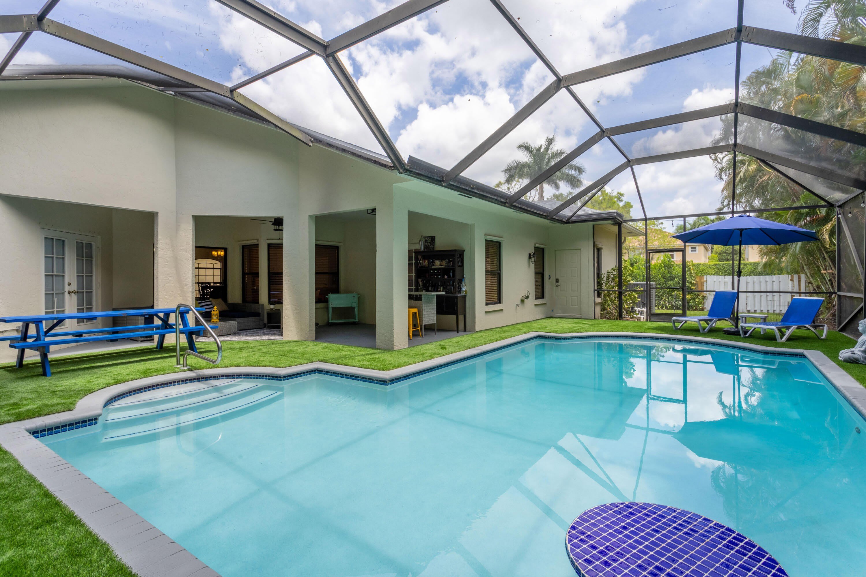 13823 Callington Drive – photo 1