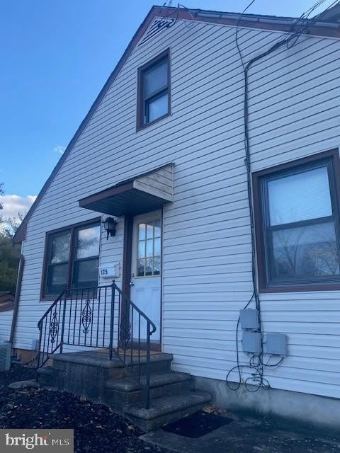 175 WHITE HORSE Road W – photo 2