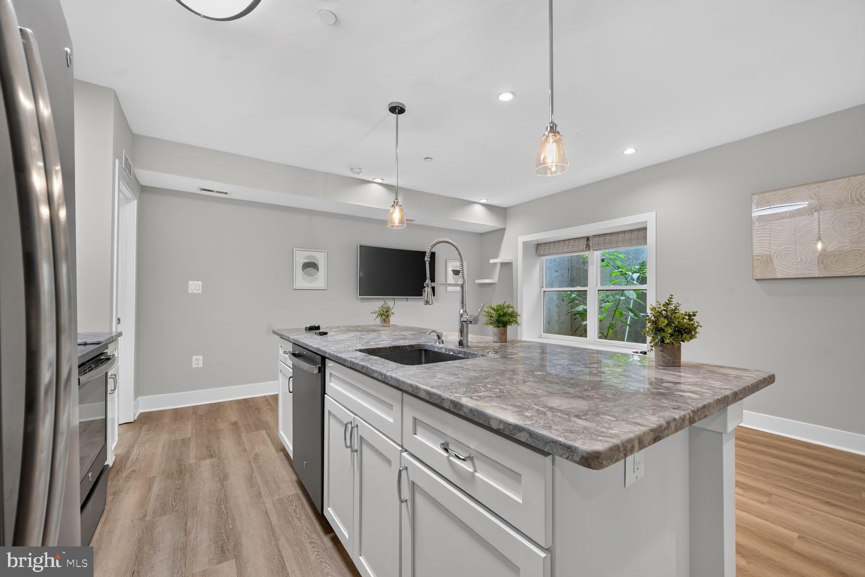 1350 Nicholson Street Nw – photo 4