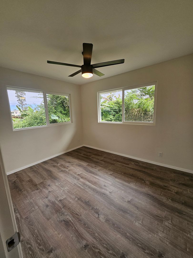 Beautiful NEW 3 Bedroom 2 Bath Home off South Kulani – photo 3