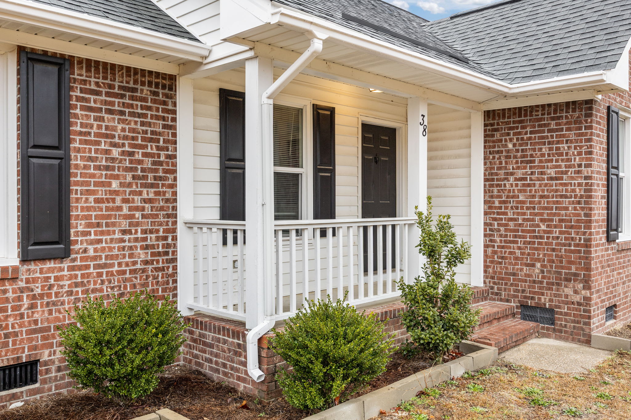 38 Hallmark Drive – photo 2