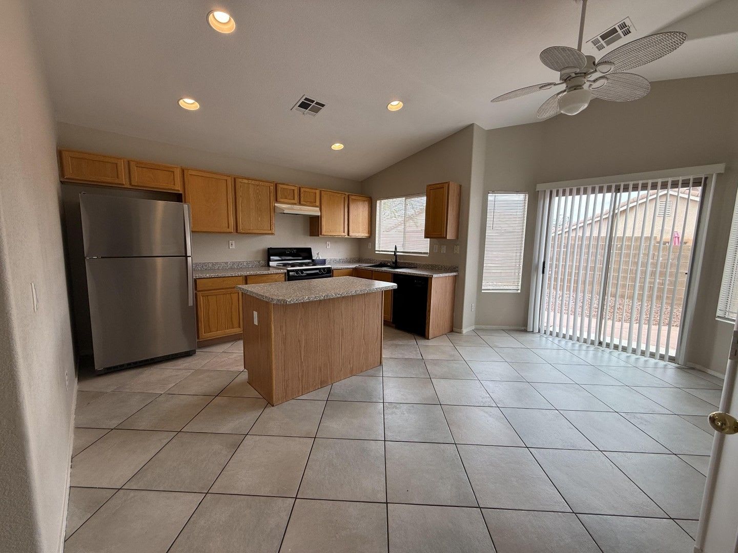Beautiful Three Bedroom Home Available in Southern Highlands – photo 5