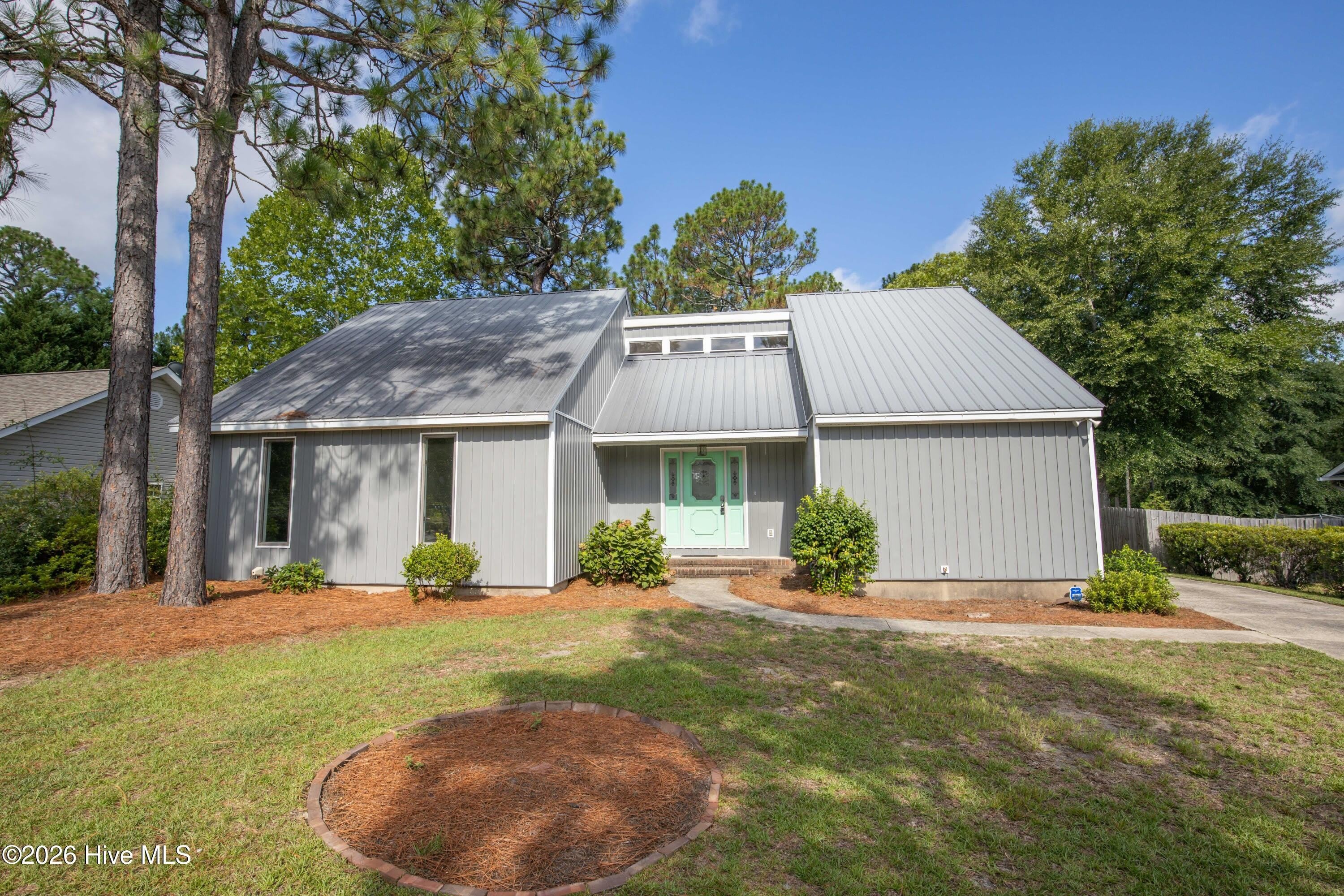 85 Winchester Road – photo 4