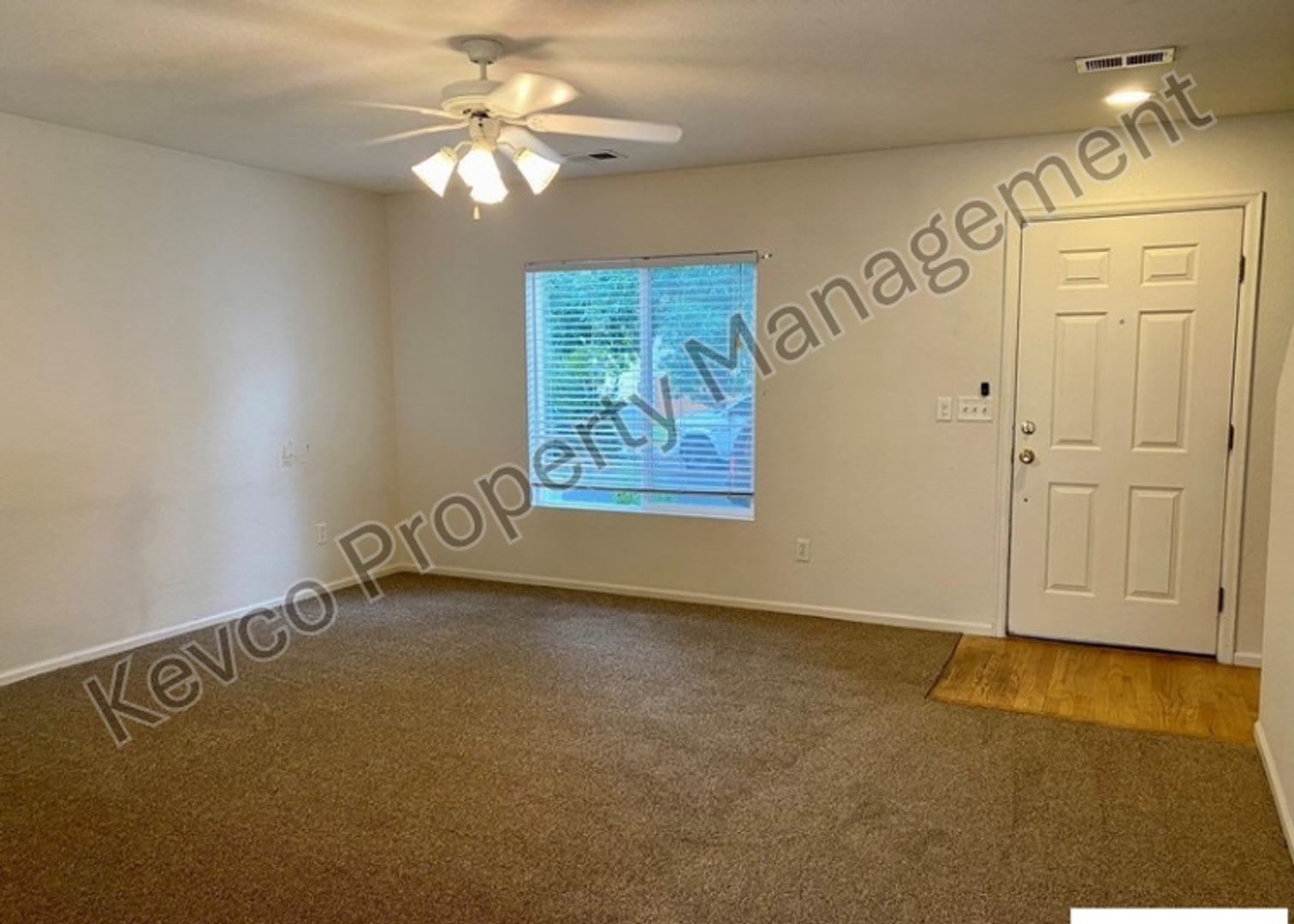 Four Bedroom Home with Mowing Services – photo 2