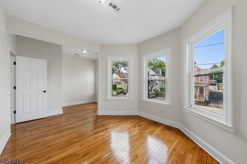 136 Elm St – photo 3