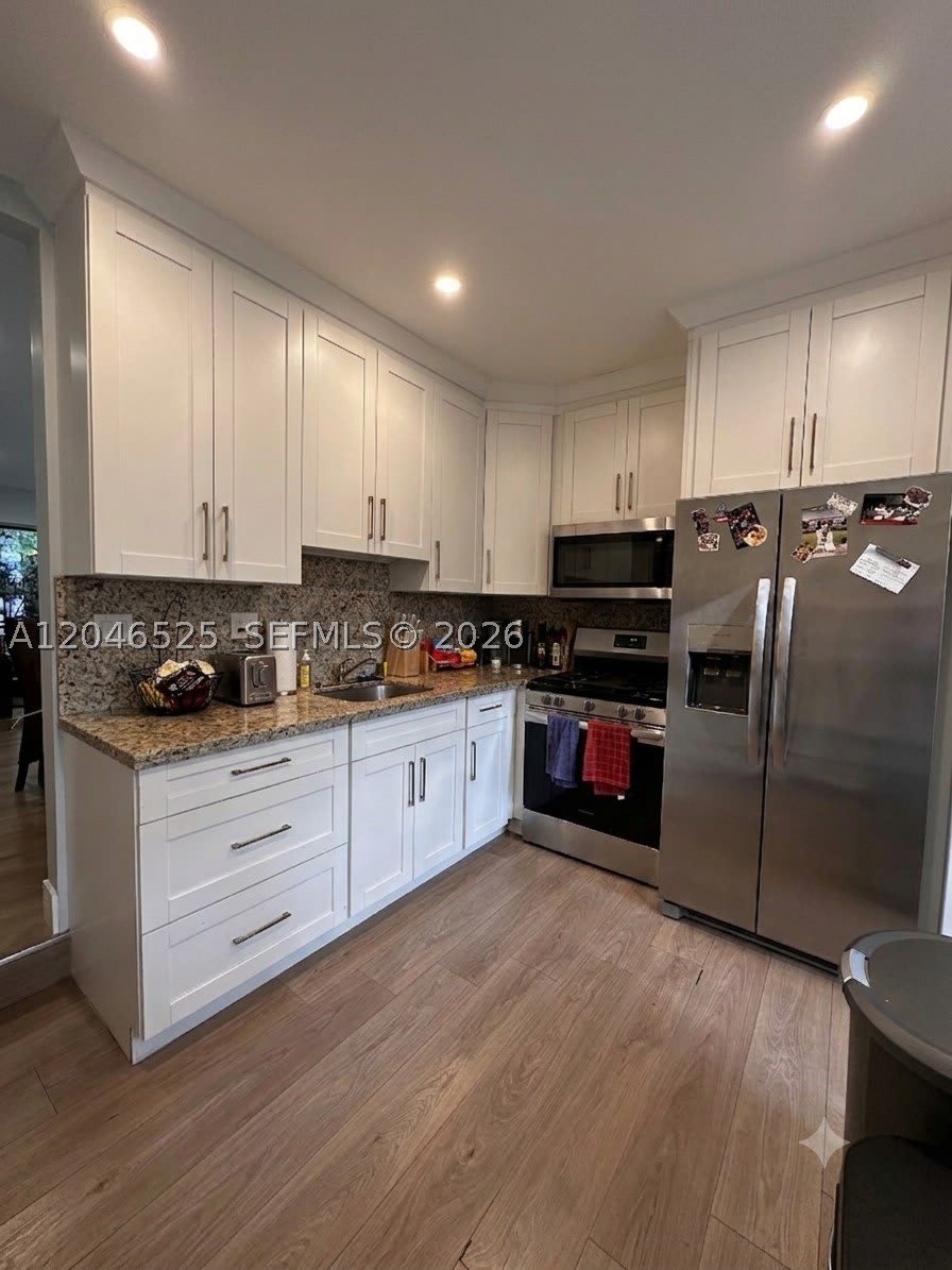 3793 SW 28th St – photo 3