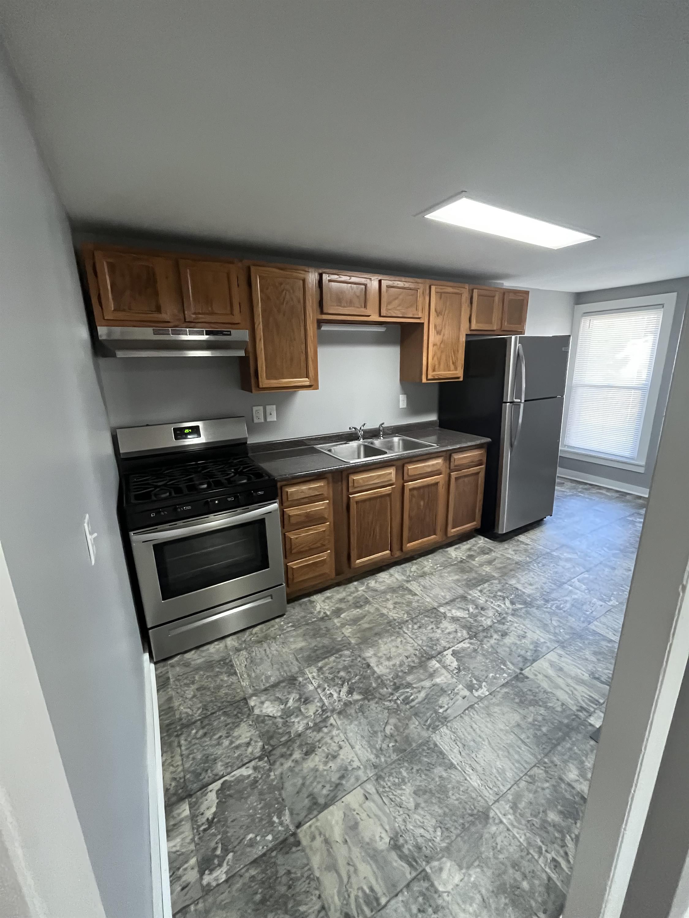 90 Clinton Avenue – photo 1