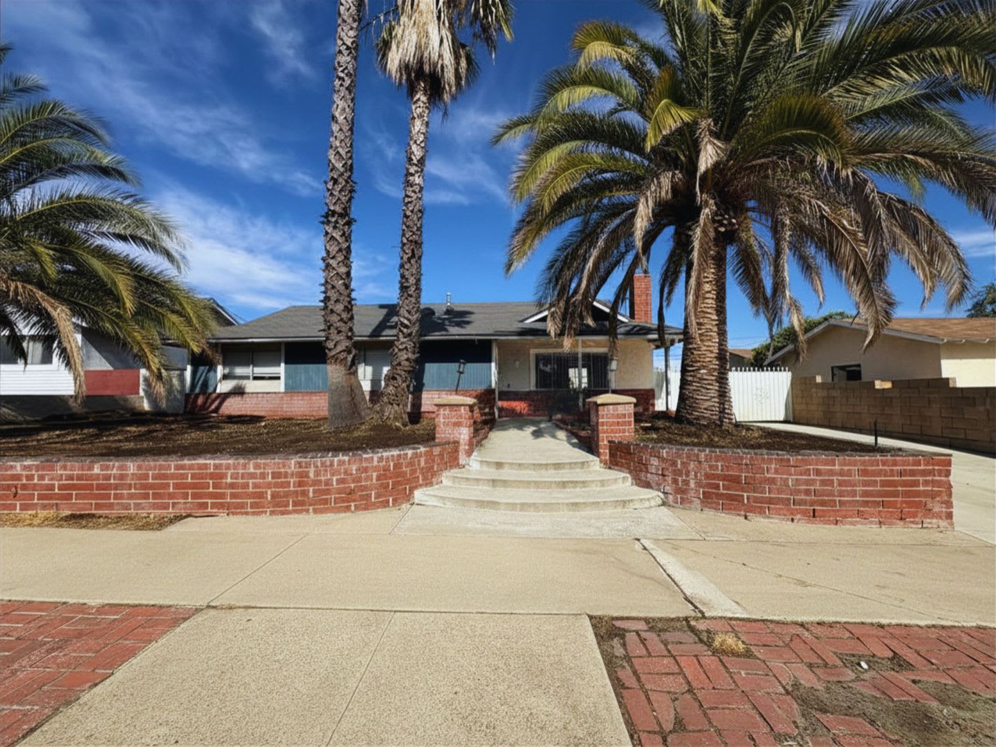 Single Family Home – photo 1