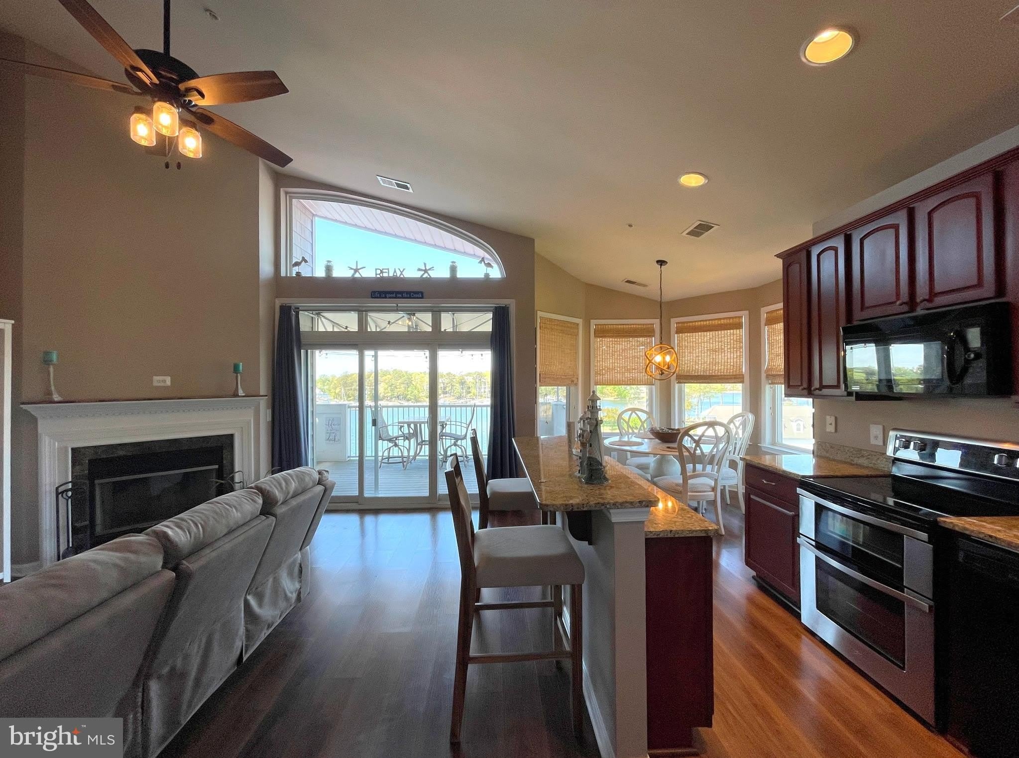 634 OYSTER BAY Place – photo 5