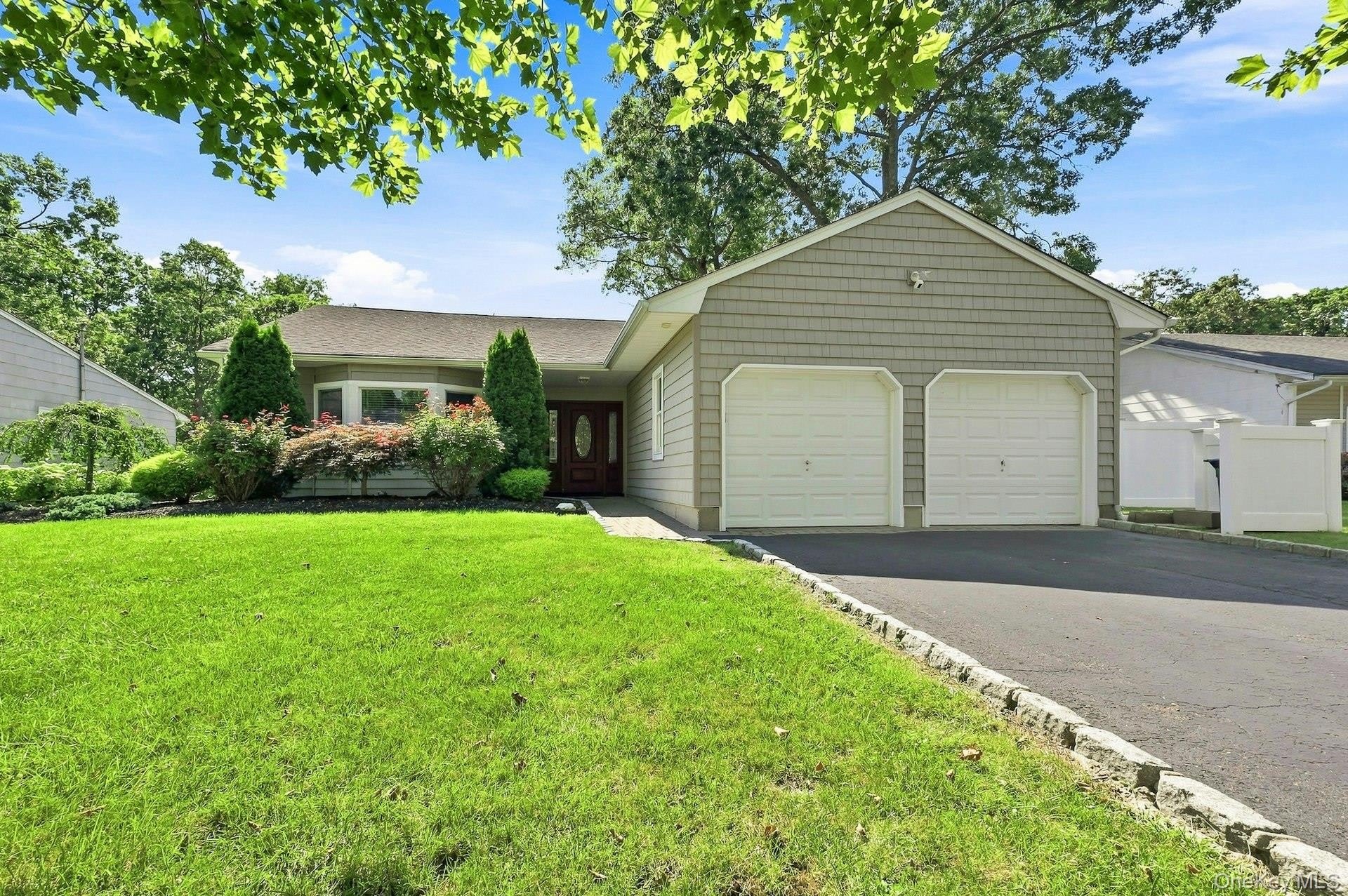 8 Marlan Court – photo 2
