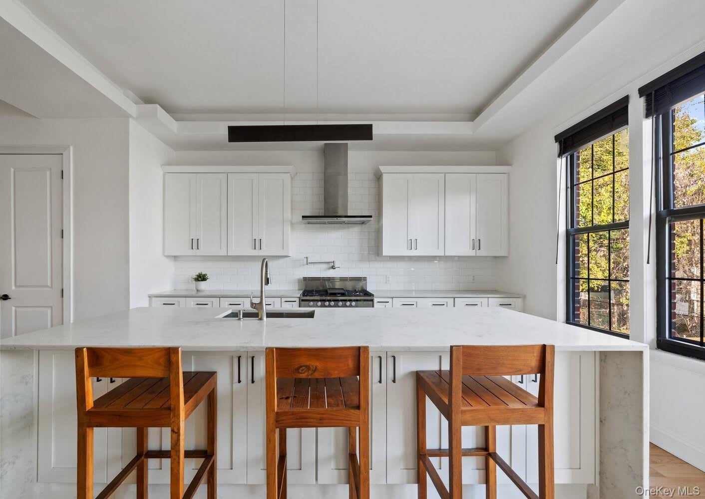 170 SCHAEFER Street – photo 5