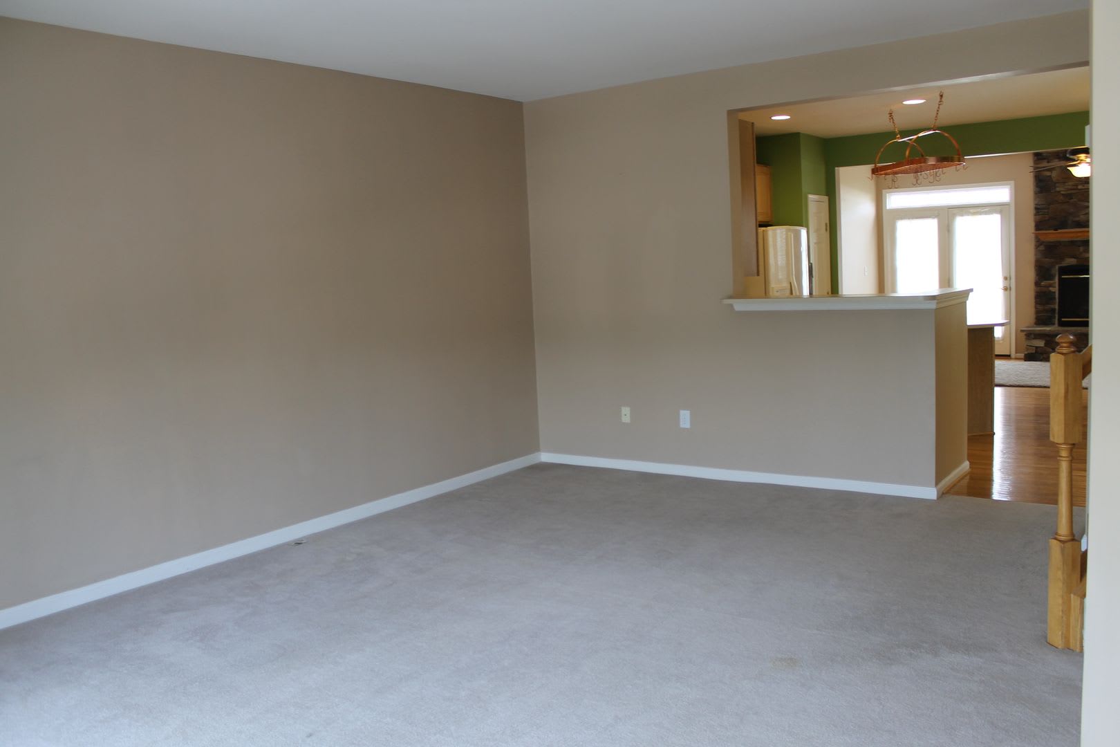 Townhome With Attached Garage – photo 3