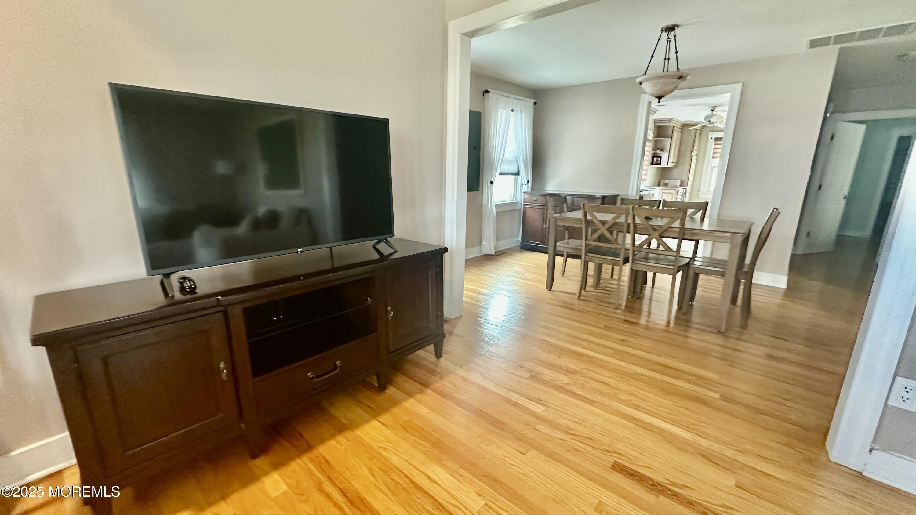221 16th Avenue – photo 4