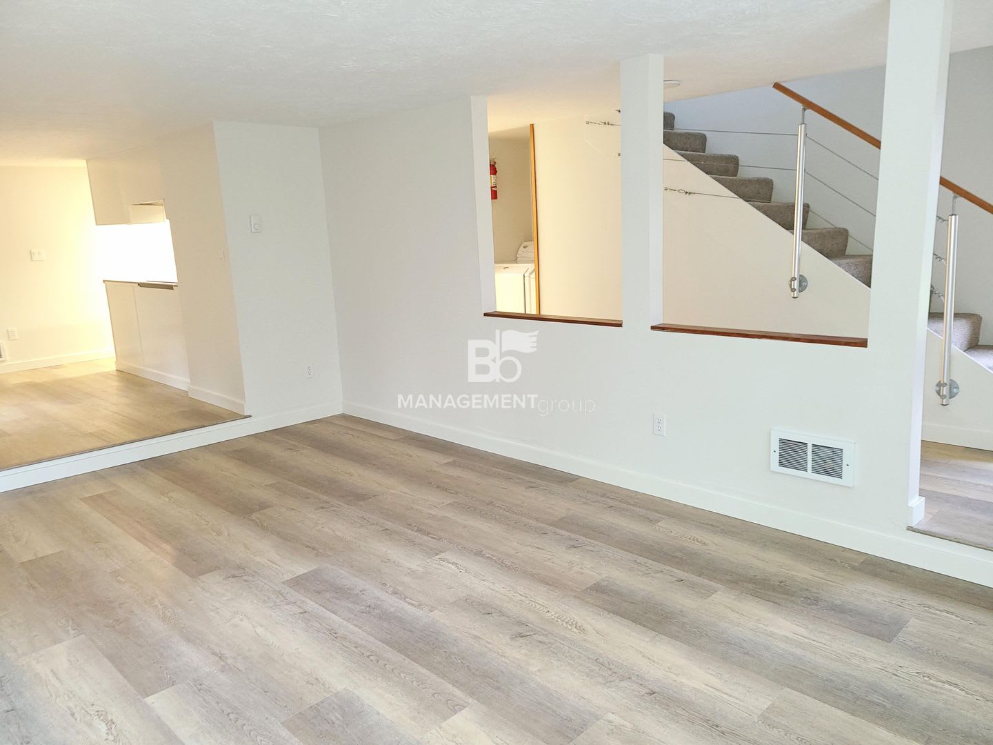 Nearly 1/2 Acre of Privacy Nestled in the Trees of West Linn. Updated Kitchen & Bathroom! – photo 2