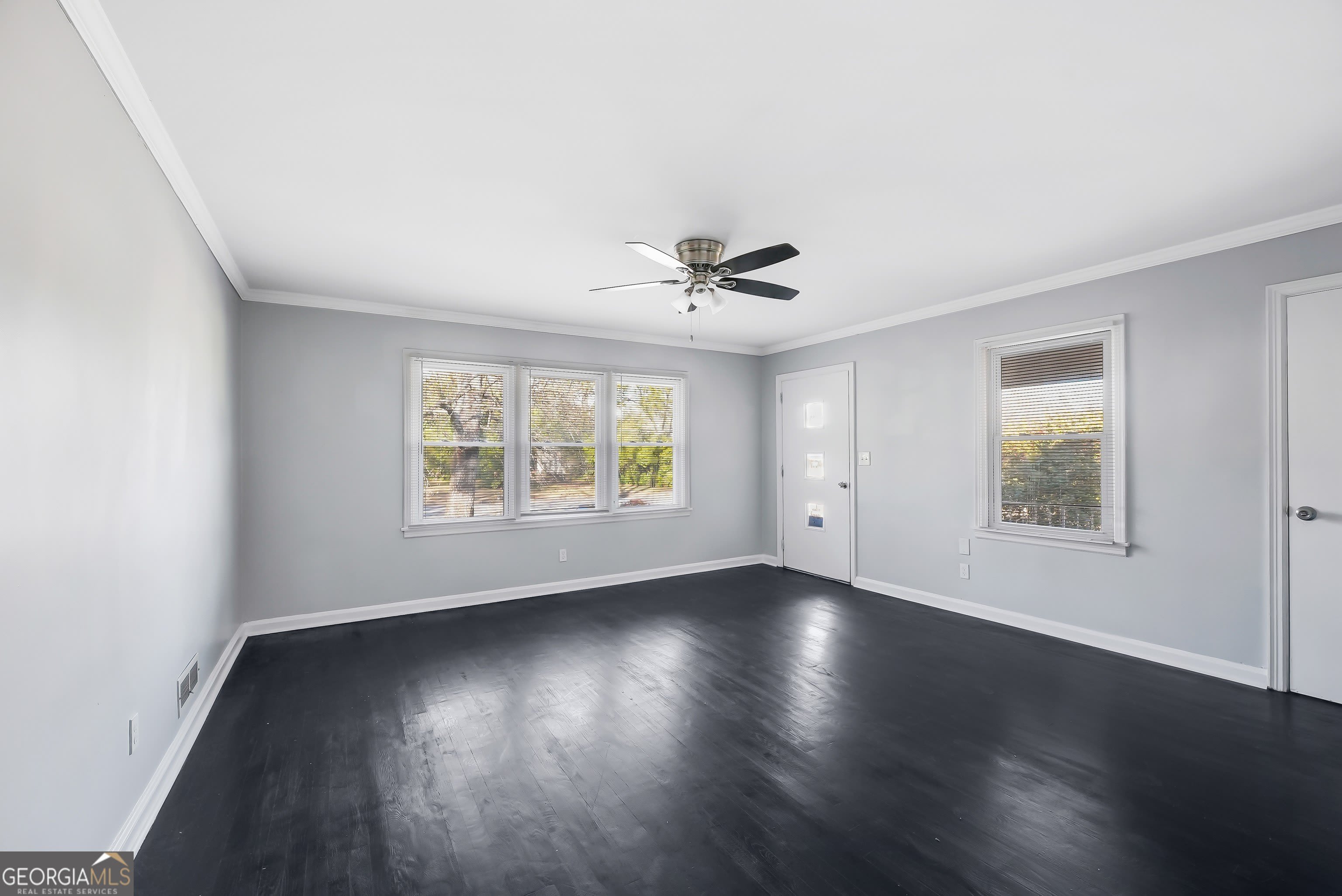147 Burnside Street – photo 2