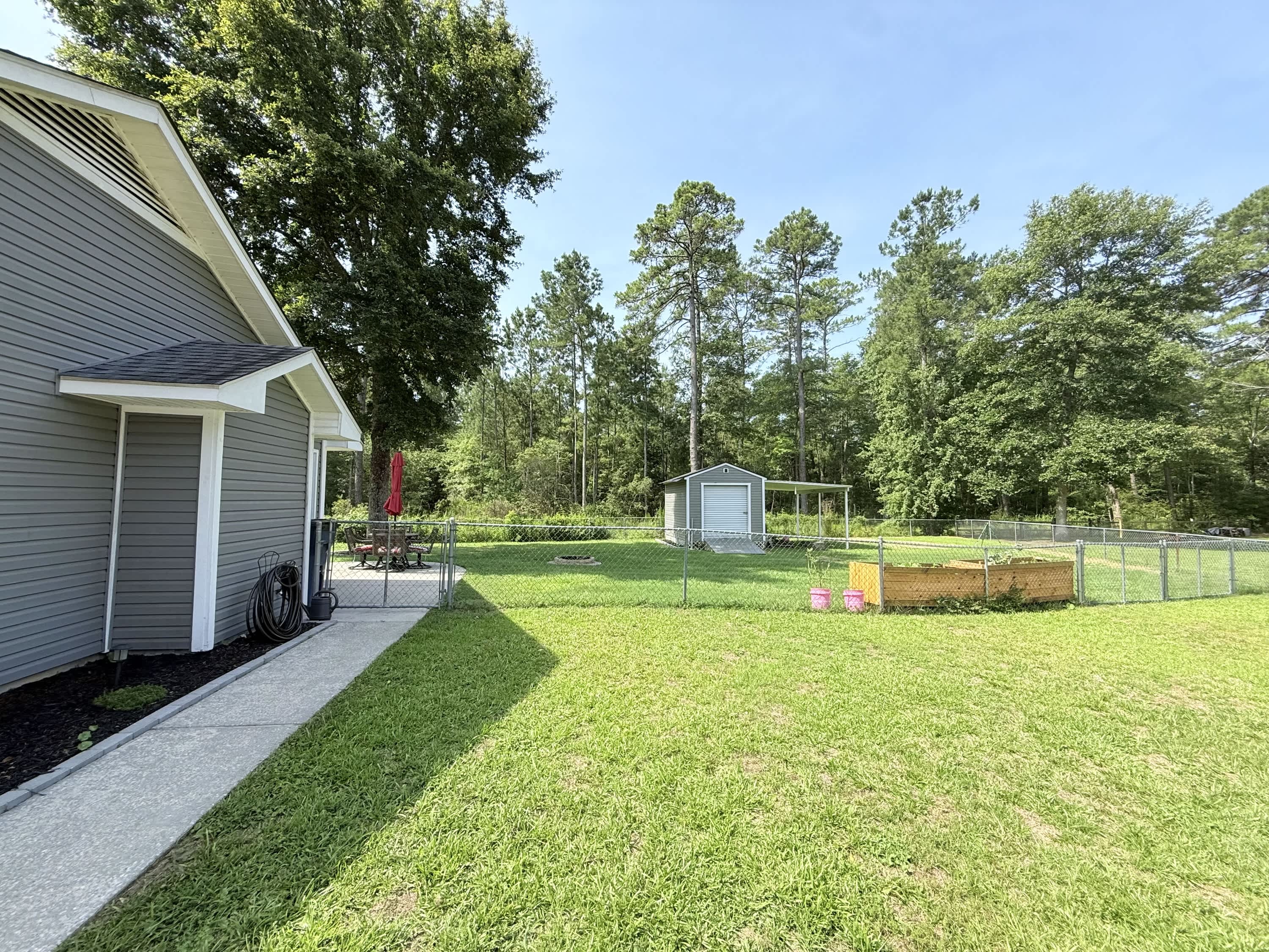 35 Burlington Circle – photo 4