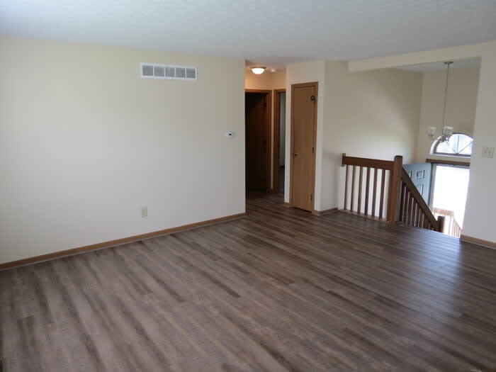 1271 Caravel Drive – photo 2