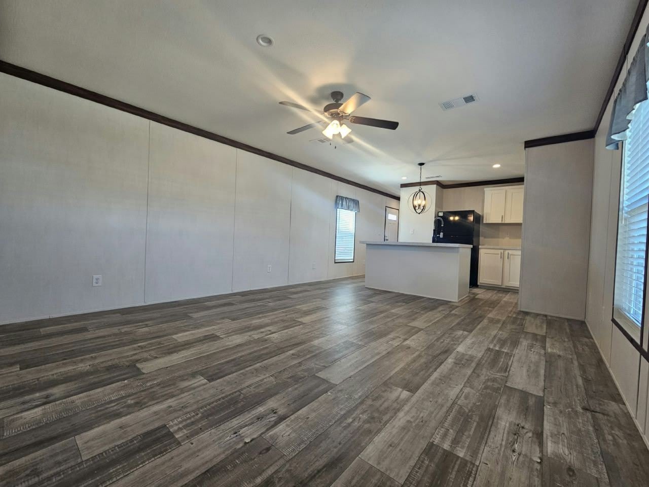 436 Suwanee Drive – photo 2