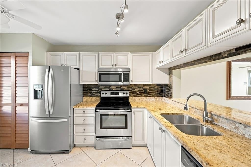 5980 Amherst Dr – photo 4