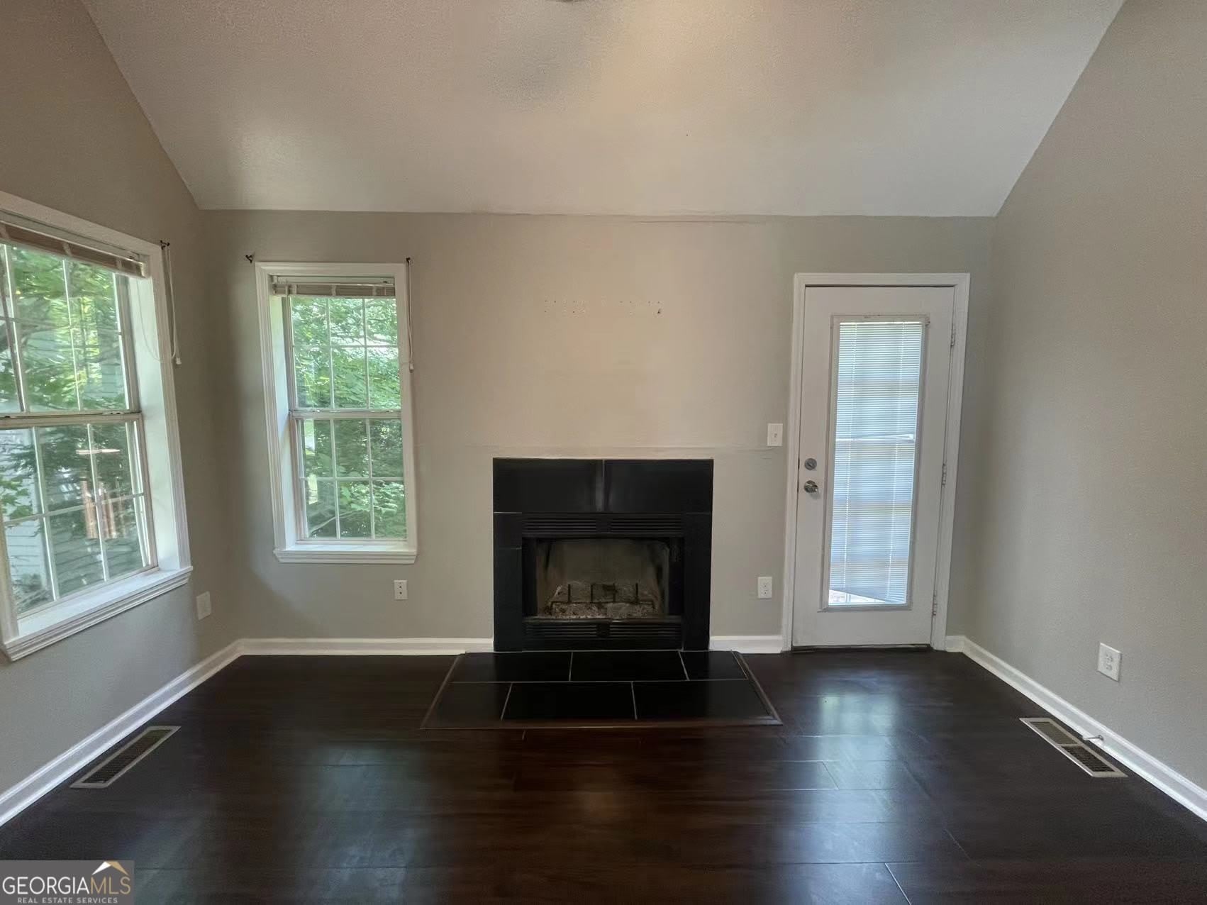 1437 Shiloh Way Nw – photo 2