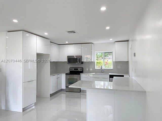 15900 SW 102nd Ave – photo 2