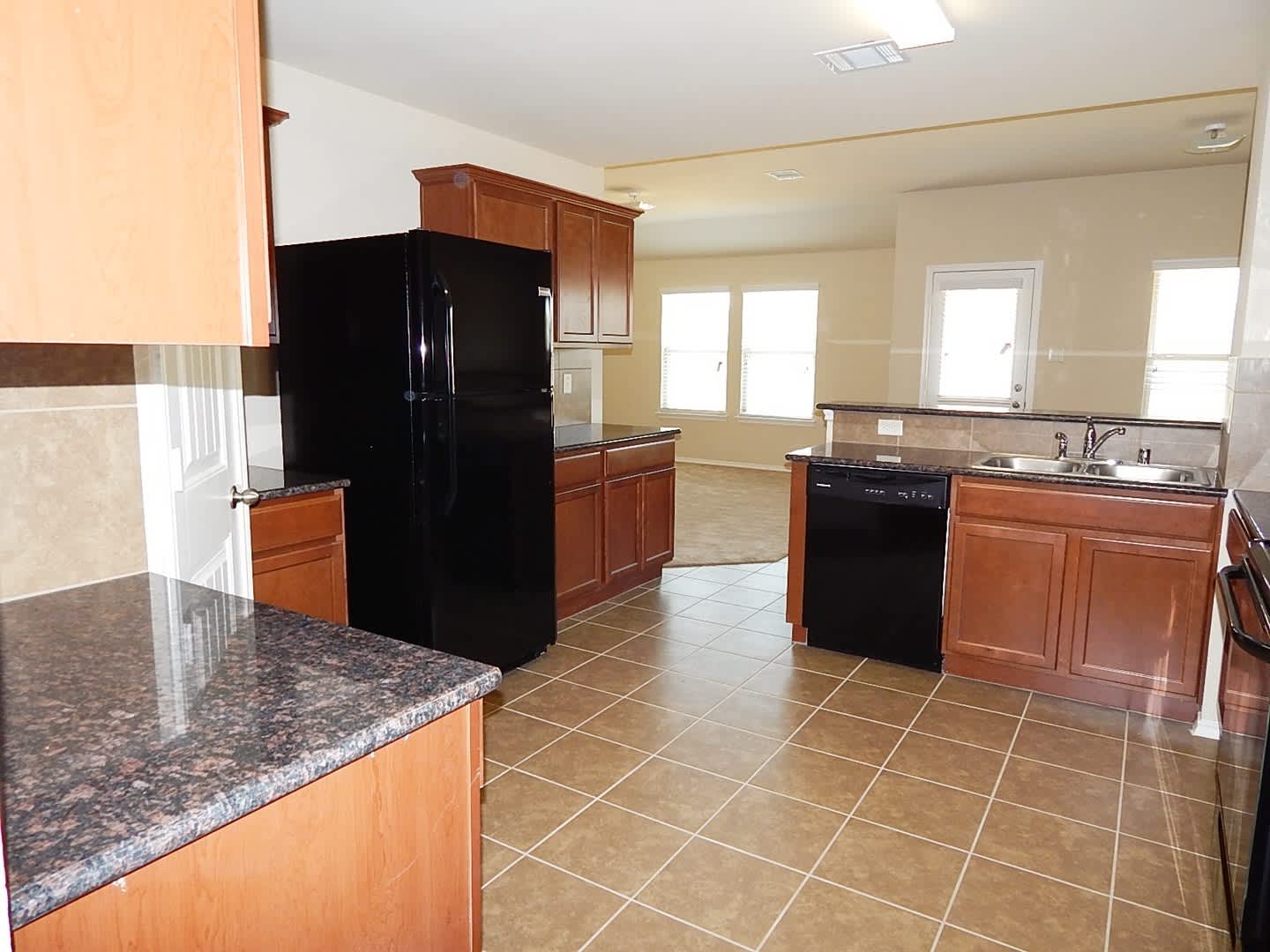 Beautiful 4 Bedroom Available in The Verandah – photo 5