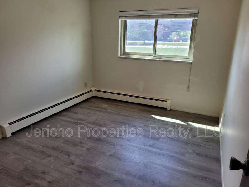 633 Oak Street – photo 5