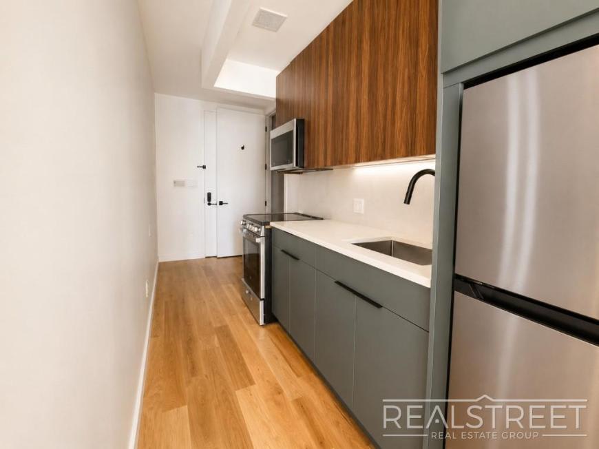 972 Bushwick Avenue – photo 2